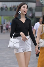 黑丝街拍之日常瞬间街拍